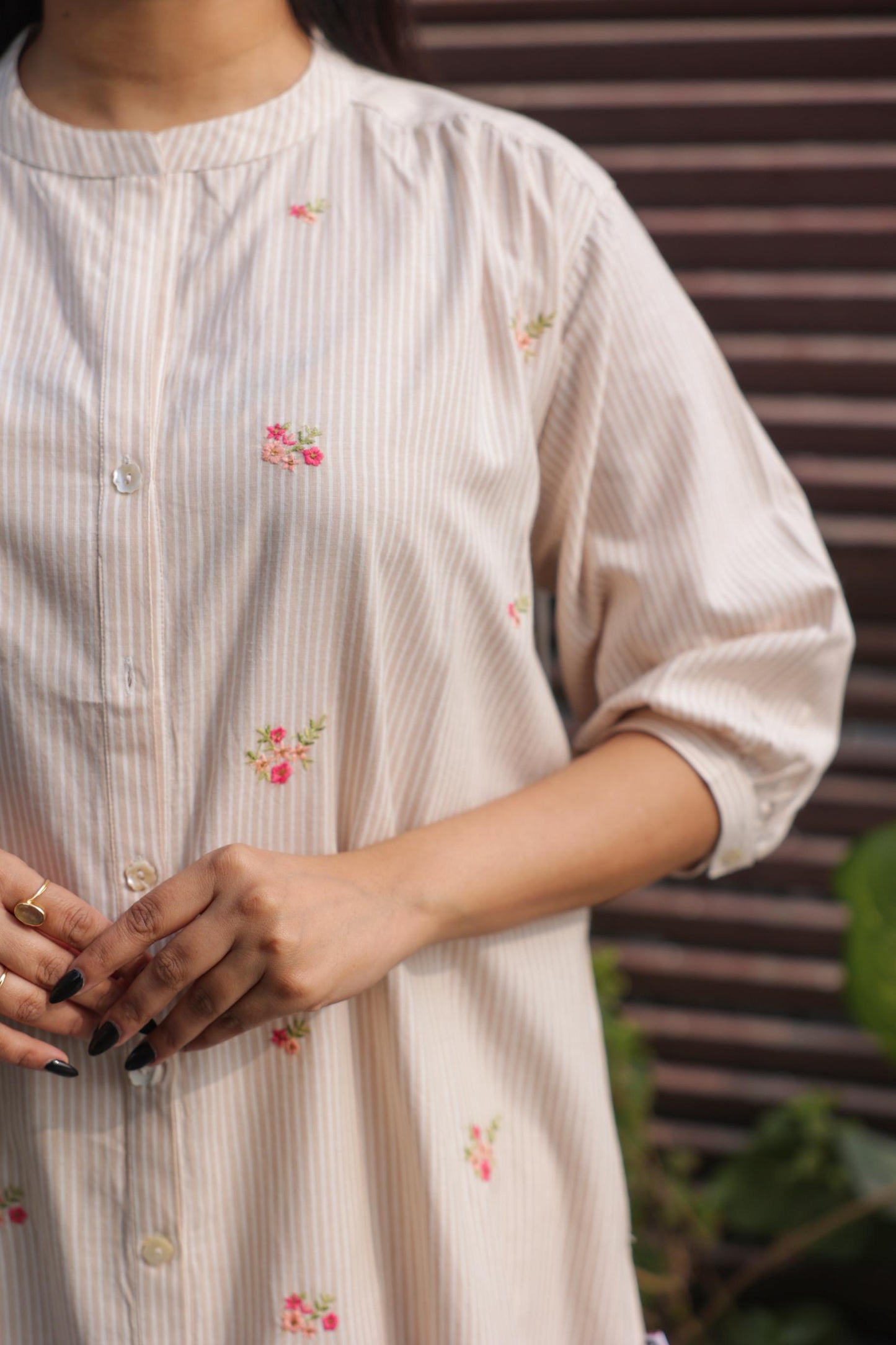Beige Stripe embroiderd tunic
