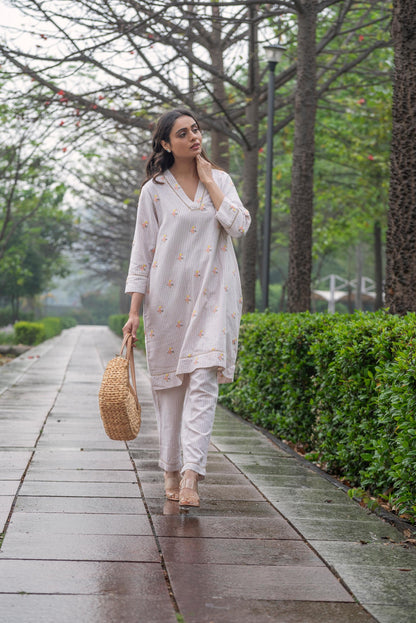 Soft, minimal, everyday elegance coorset
