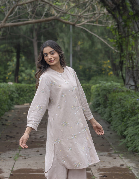 Lily embroidered Tunic
